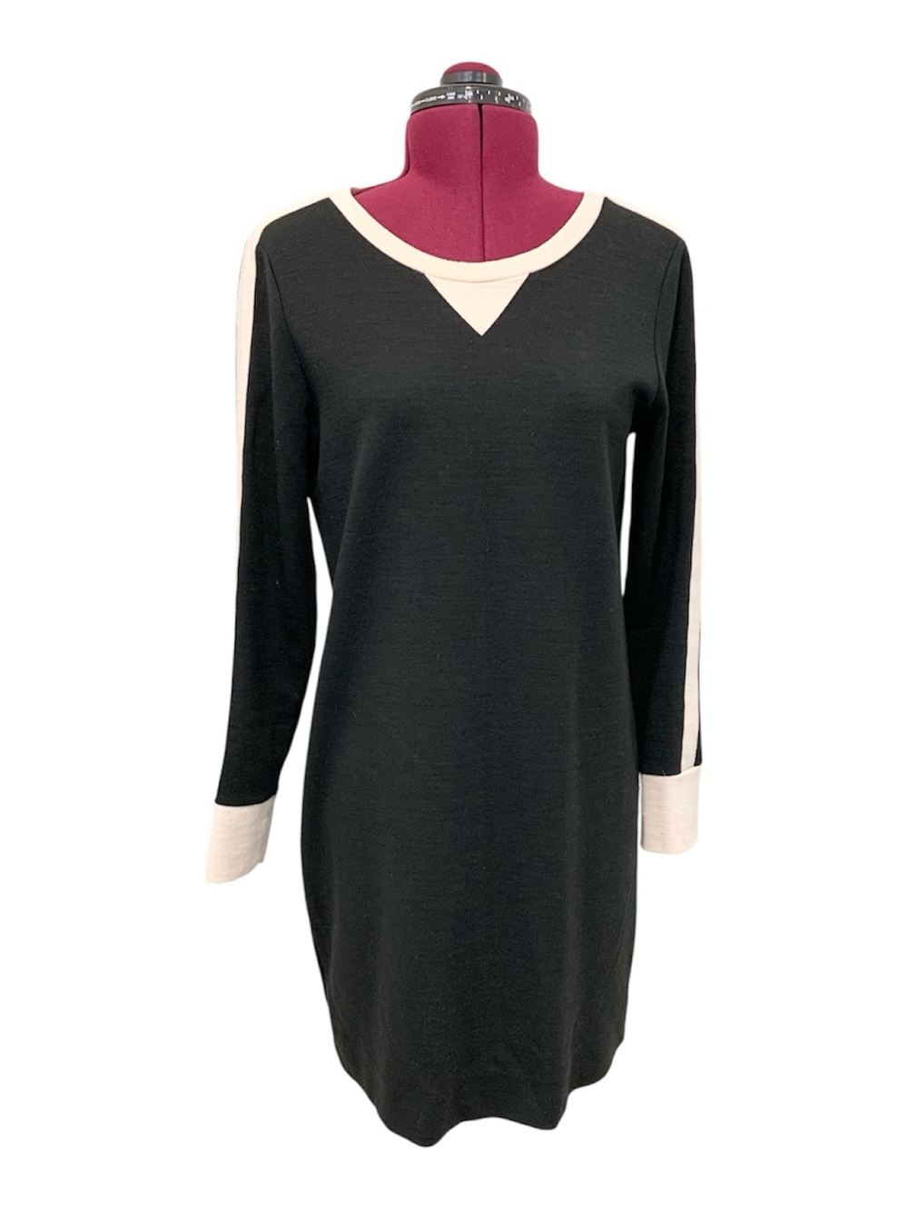 J Crew Black and Ivory Contrast Long-Sleeve Shift Dress Knit 4 - Picture 14 of 14